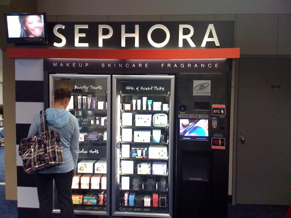 makeup-vending-machine