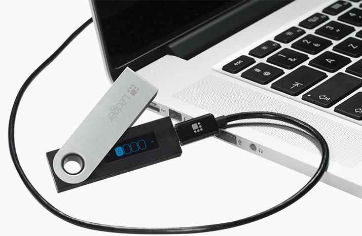 Ledger Nano S connects via USB
