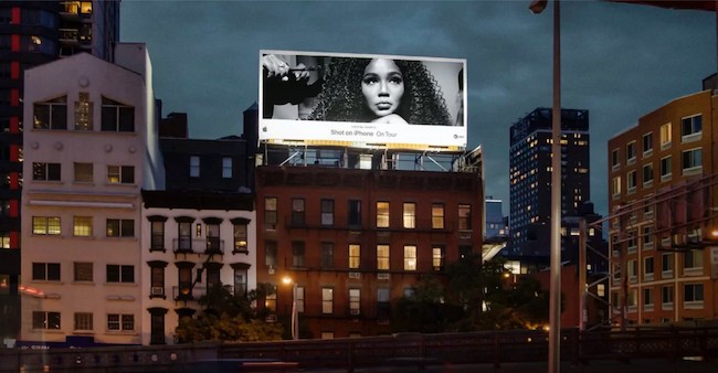 Billboard advertising examples: Apple iPhone