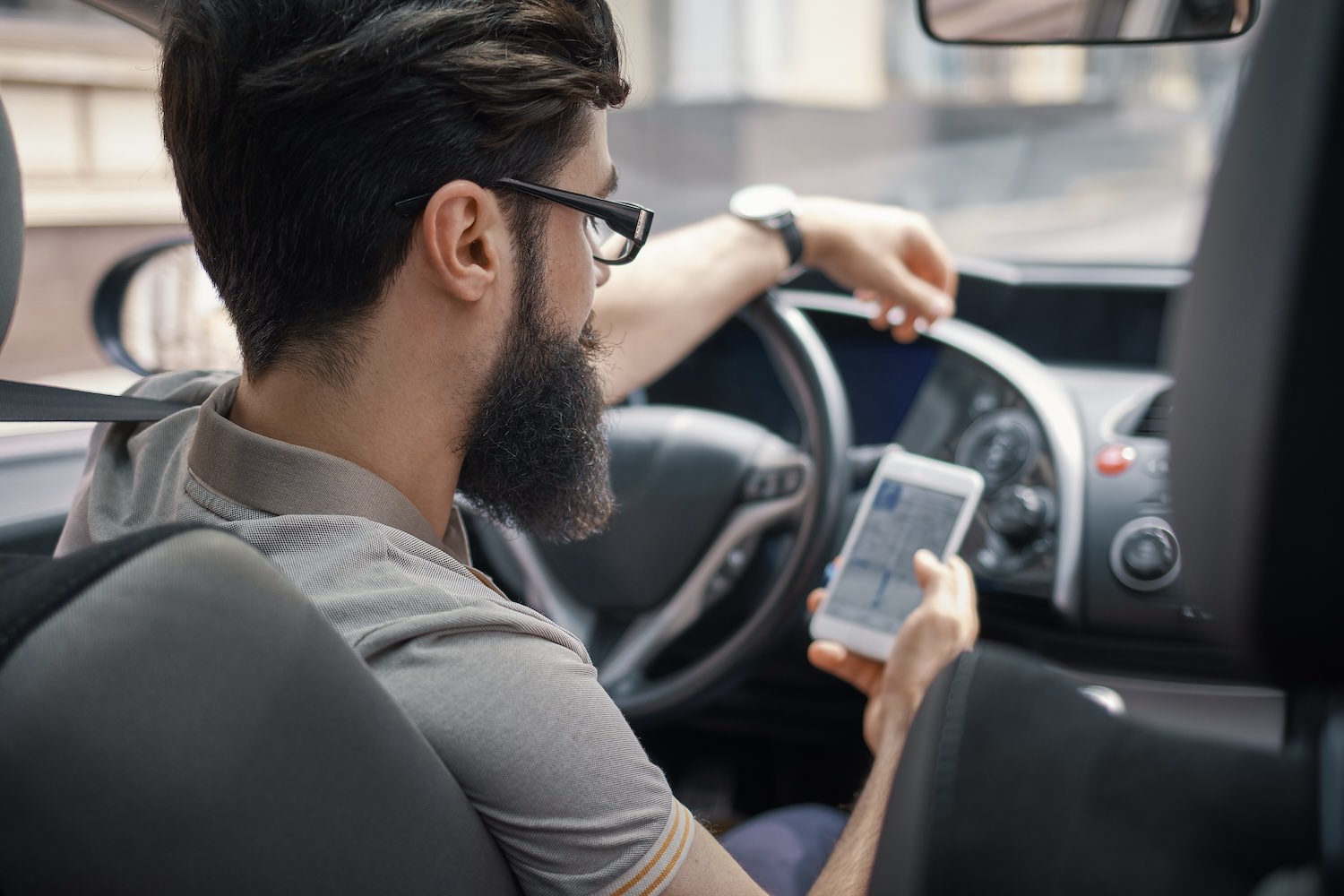 using mobile phone while driving