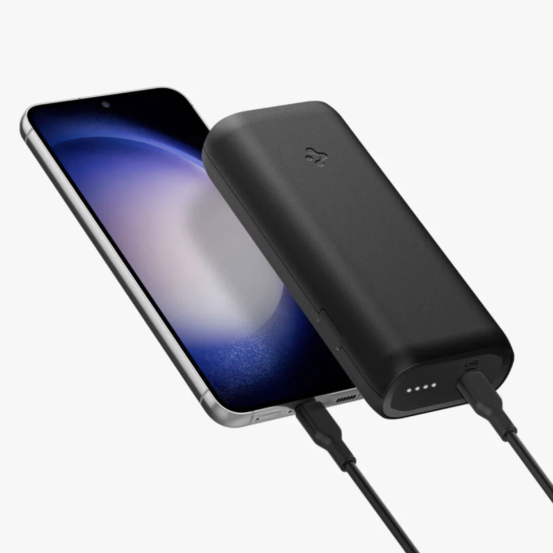 Spigen ArcPack Bank